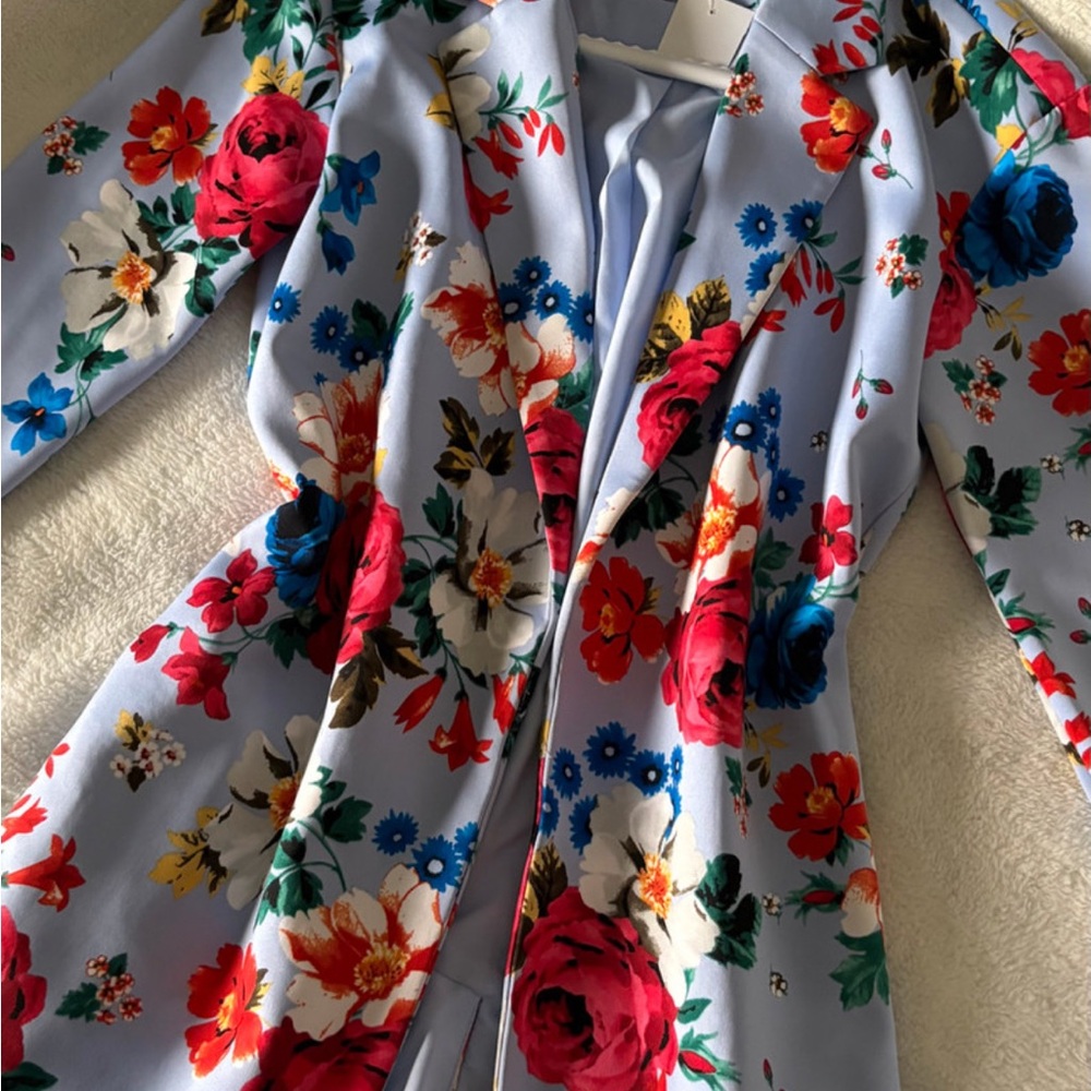 Vibrant Floral Blazer
